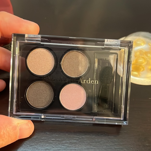 New Elizabeth Arden 7pc set - Picture 6 of 12